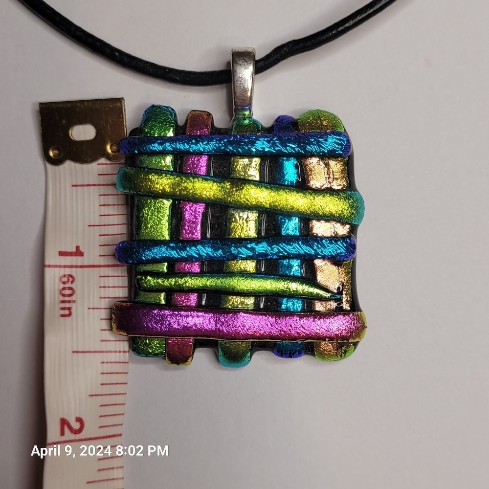 VINTAGE 90'S, multicolor, abstract fused glass charm w/18" leather cord. OS. - Picture 4 of 4